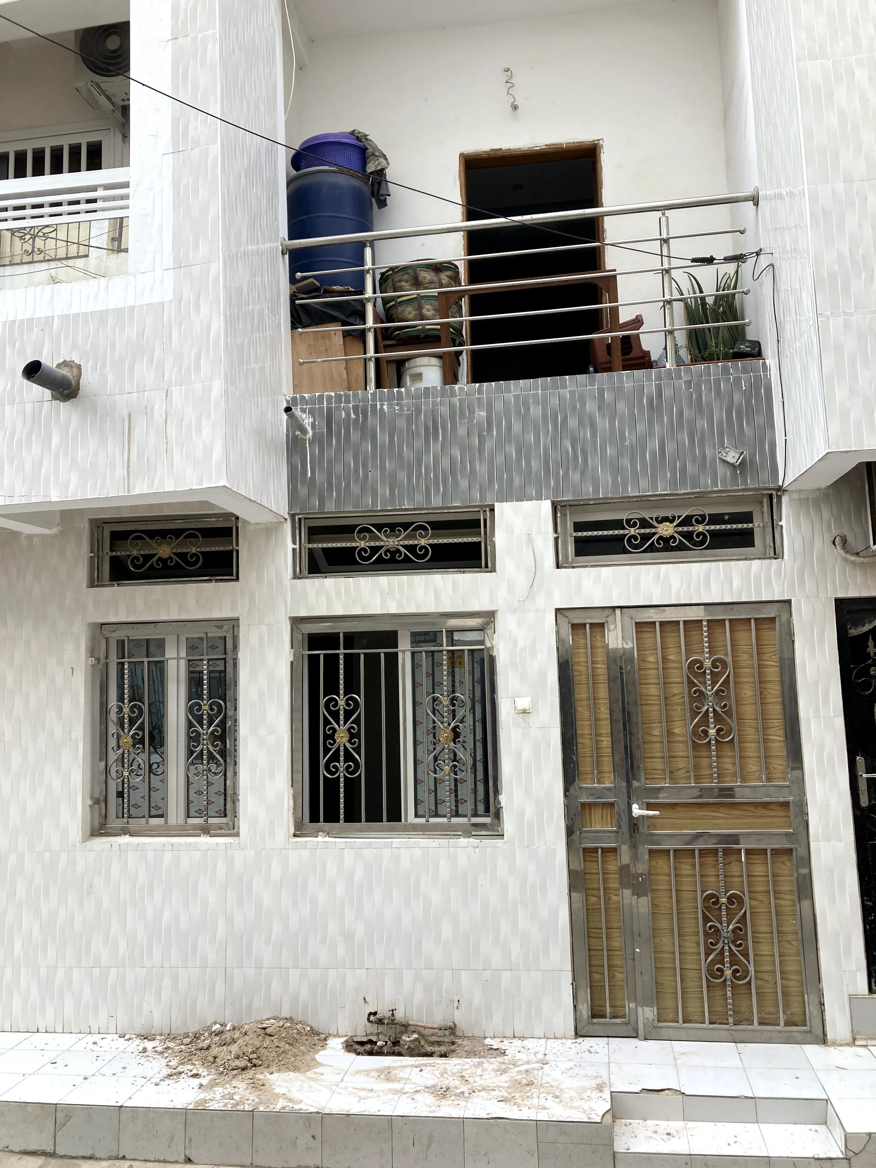 Rénovation du réseau d’alimentation en eau avec installation de 4 compteurs divisionnaires – R+2, Cité Douanes, Dakar