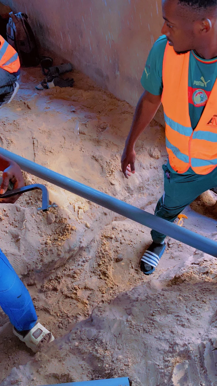 Projet de réalisation des réseaux de plomberie sanitaire – Évacuation et alimentation en eau – RDC | Keur Massar Terminus