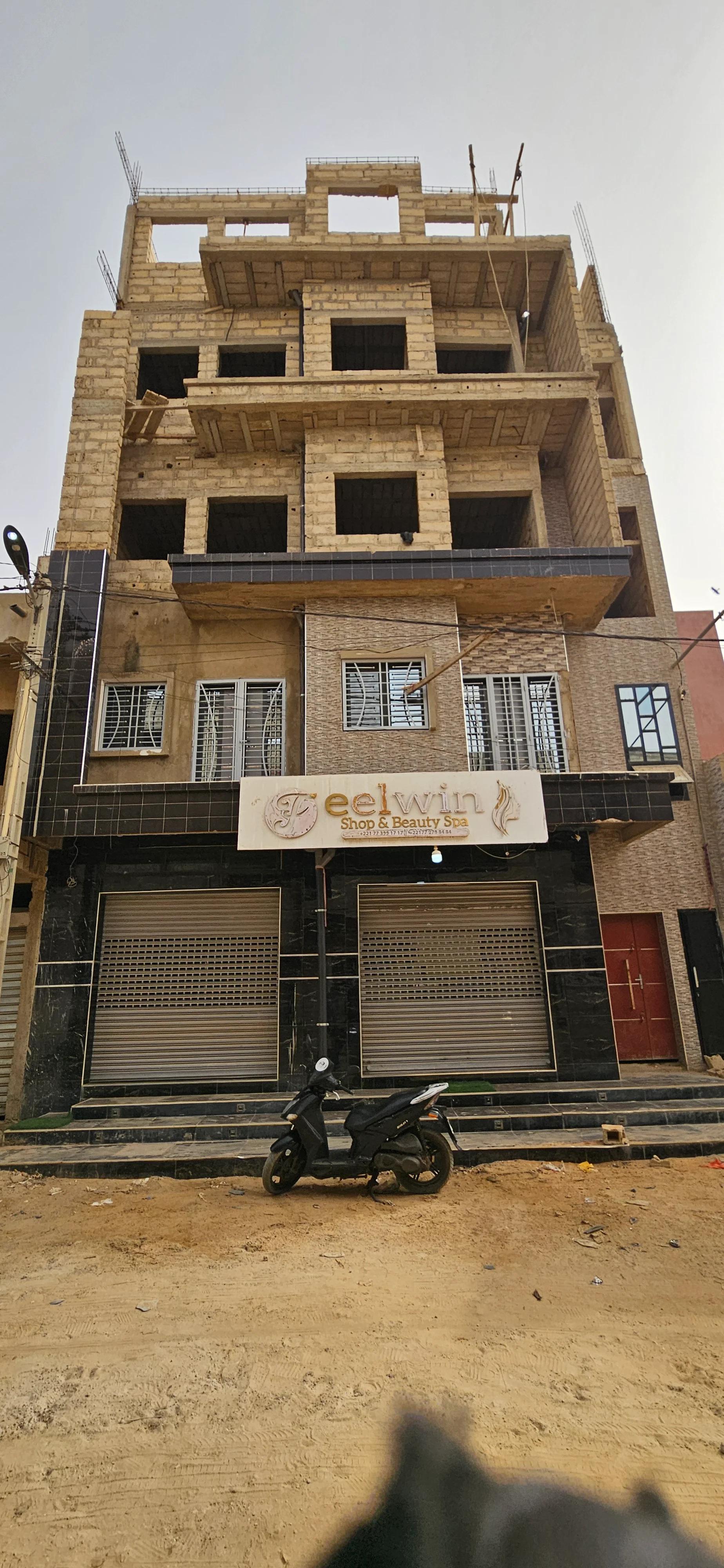 Installation complète de plomberie – R+4 et terrasse, Almadies 2